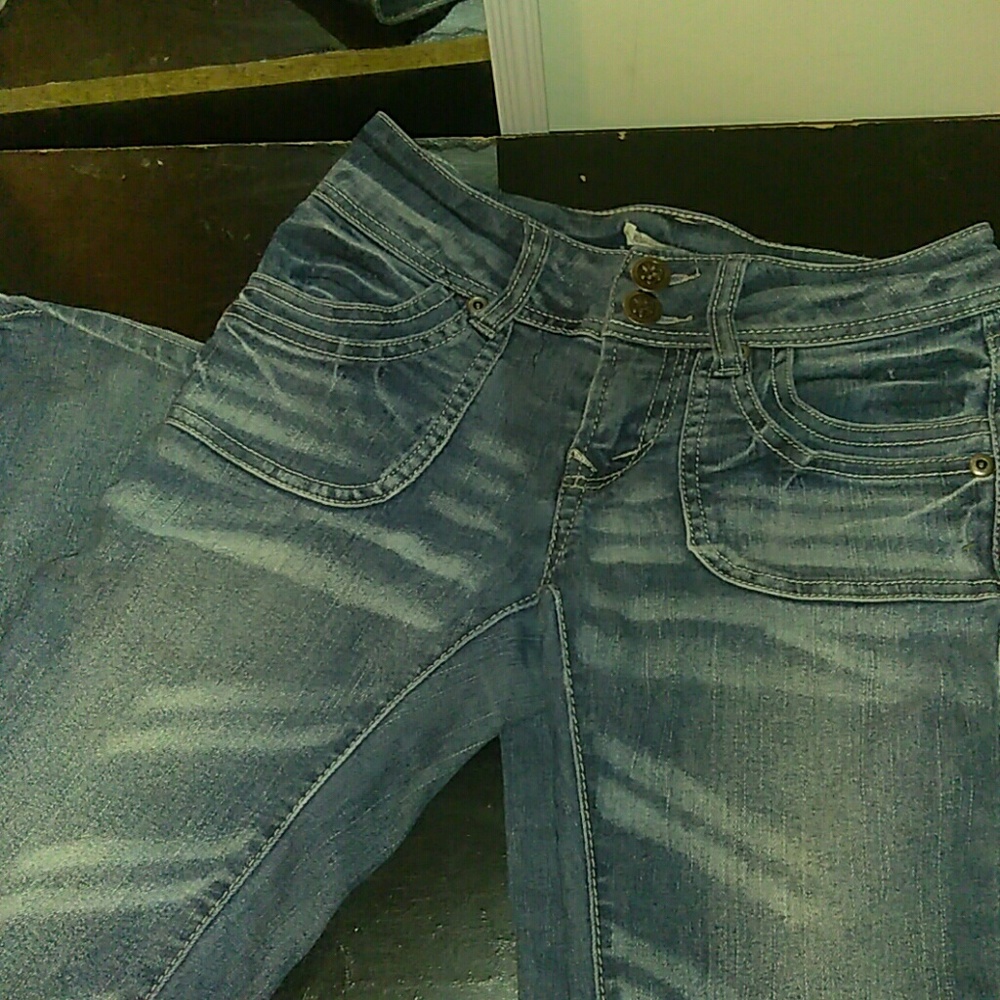 Jeans